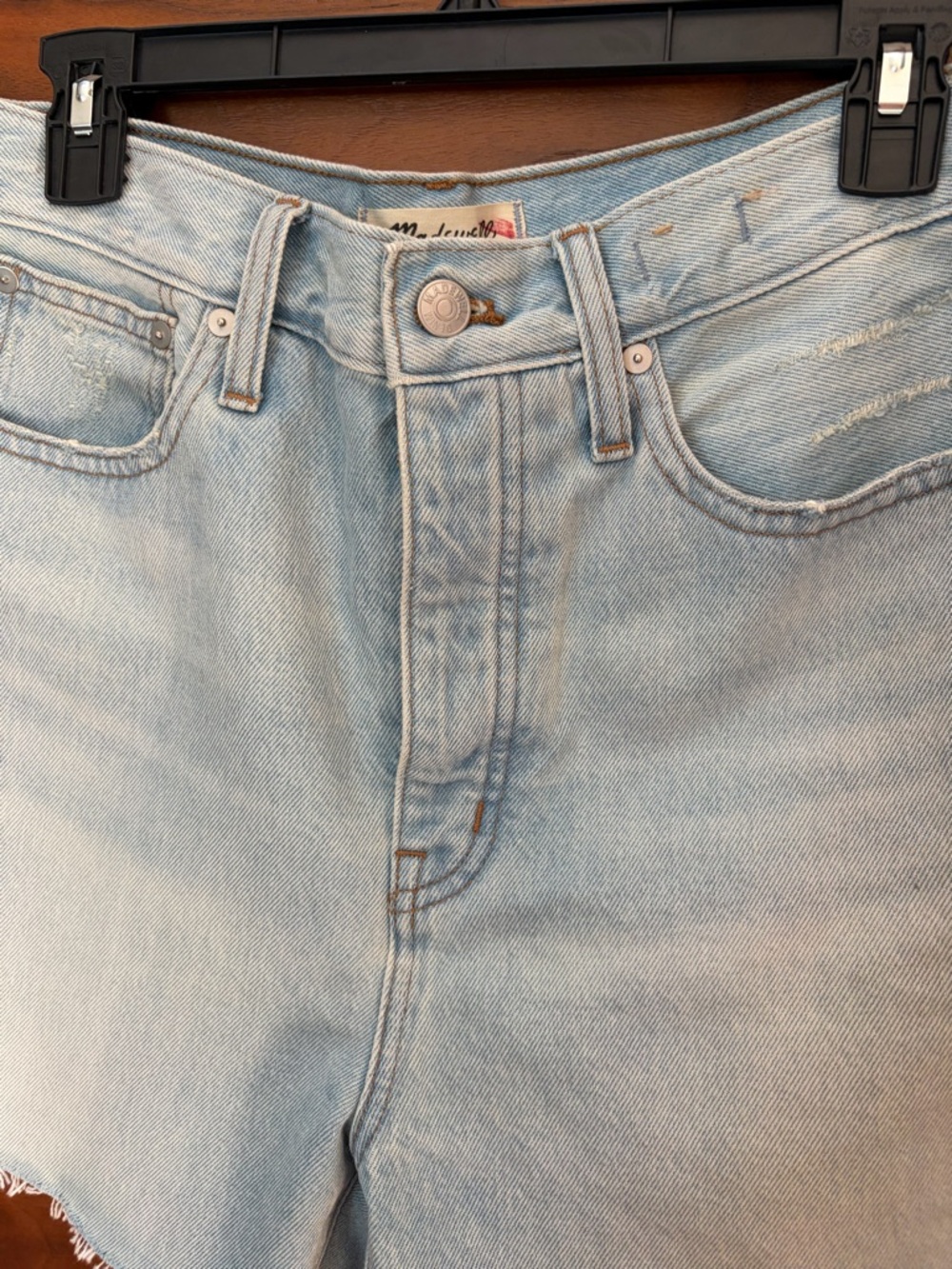 Madewell the Mom Jean Short - Picture 8 of 14